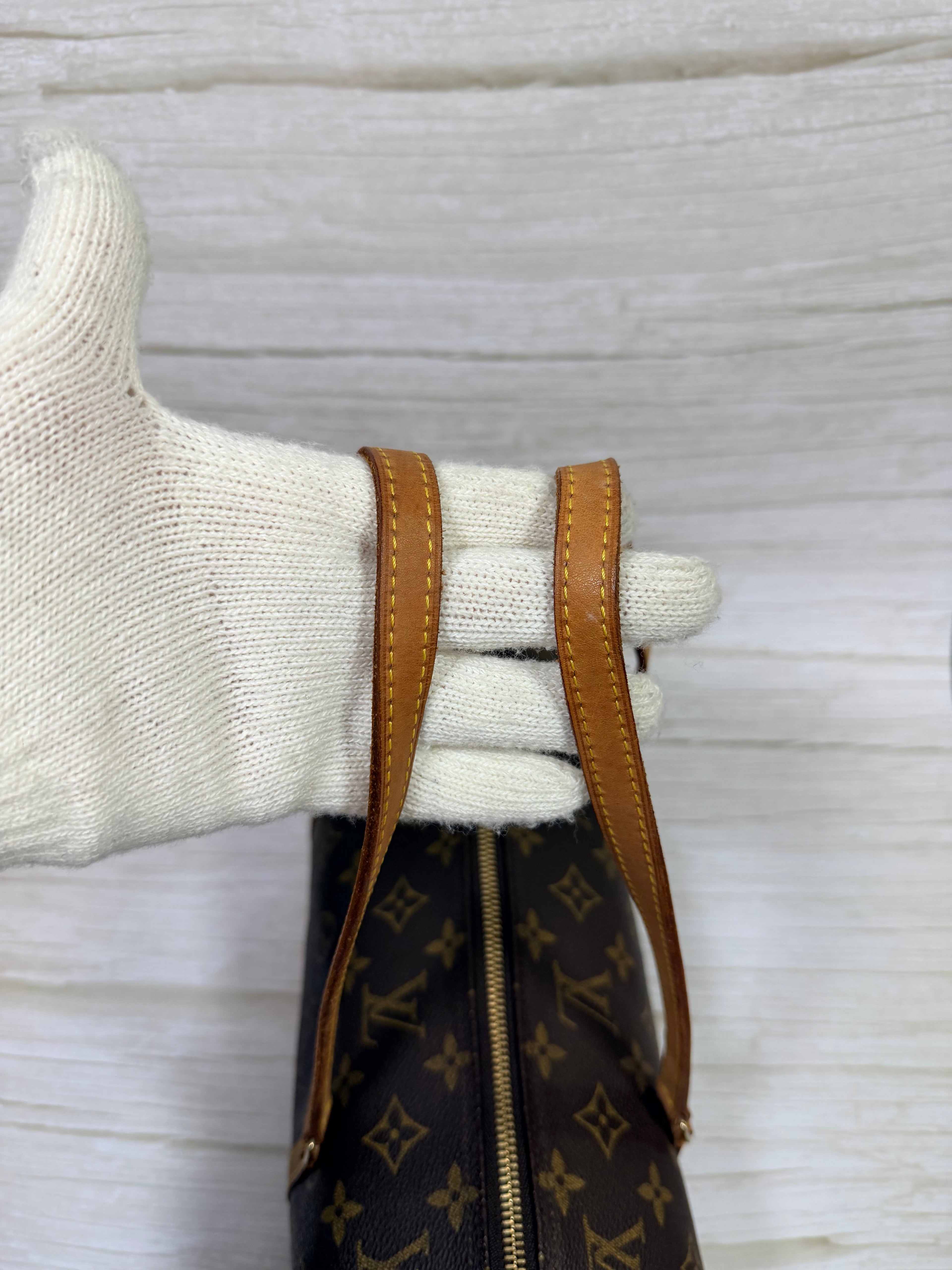 Louis Vuitton papillon 30 monogram w/pouch - 133