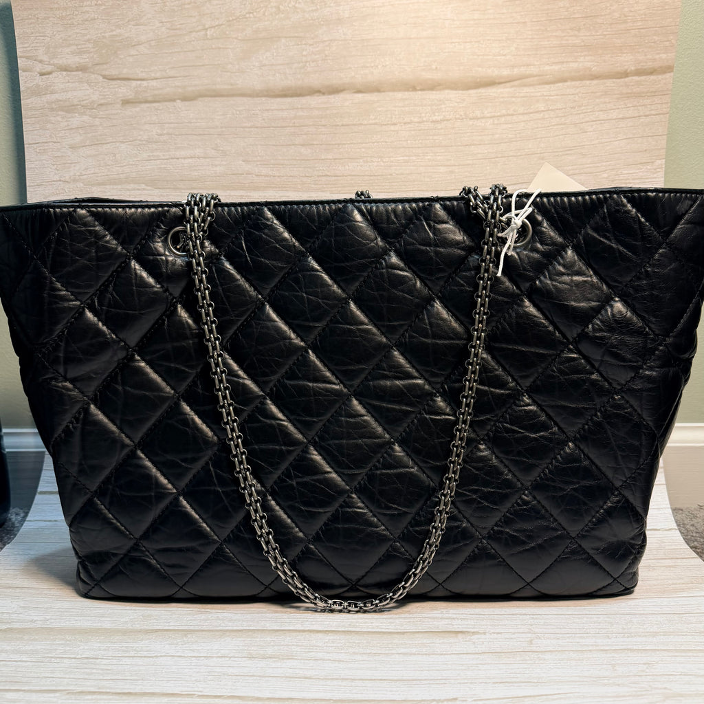 Chanel Reissue 2.55 Tote