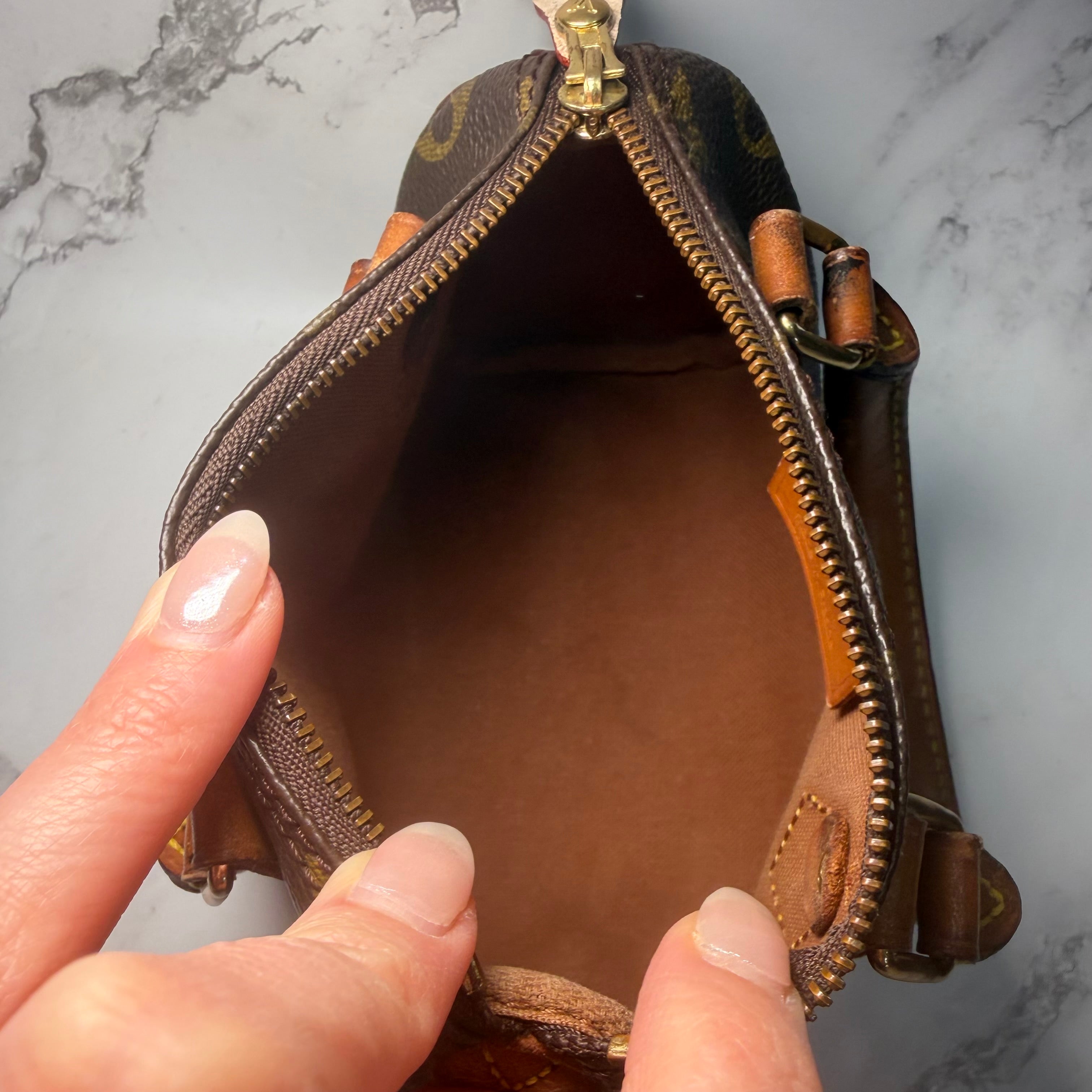 Louis Vuitton mini speedy -254
