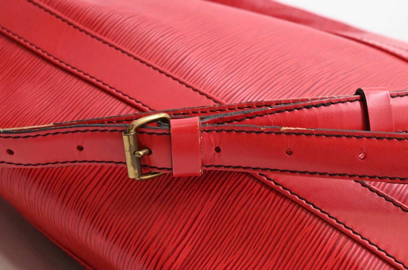 Louis Vuitton Randonnee GM Epi - 045