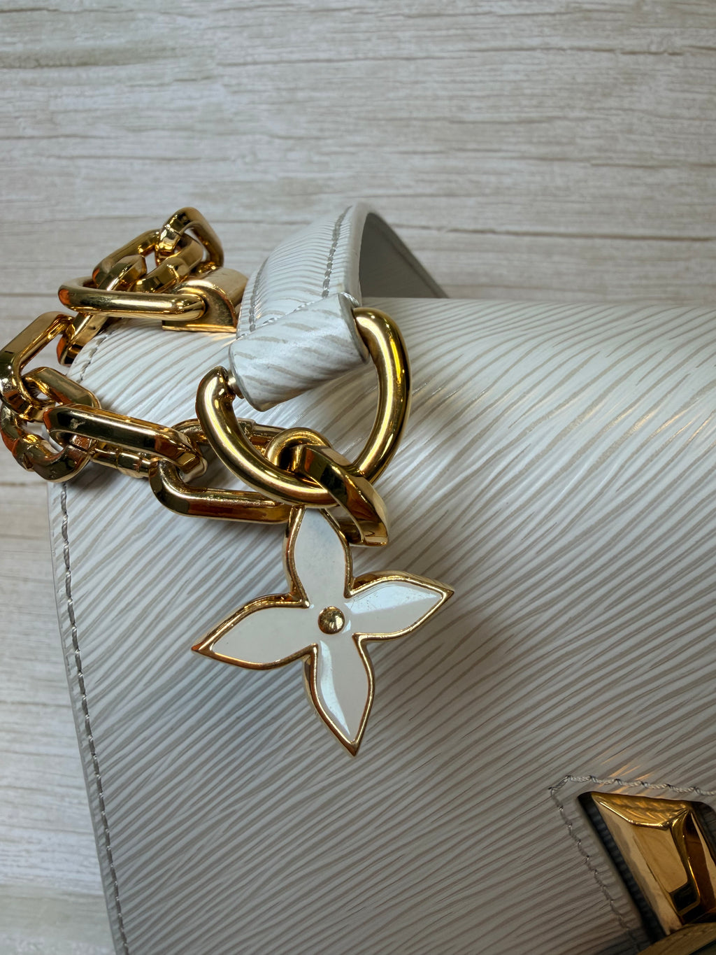 Louis Vuitton twist - 156