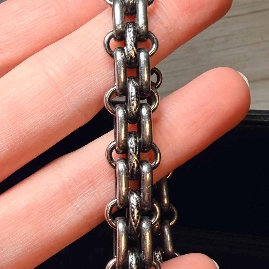 Chanel Reissue 2.55 Tote