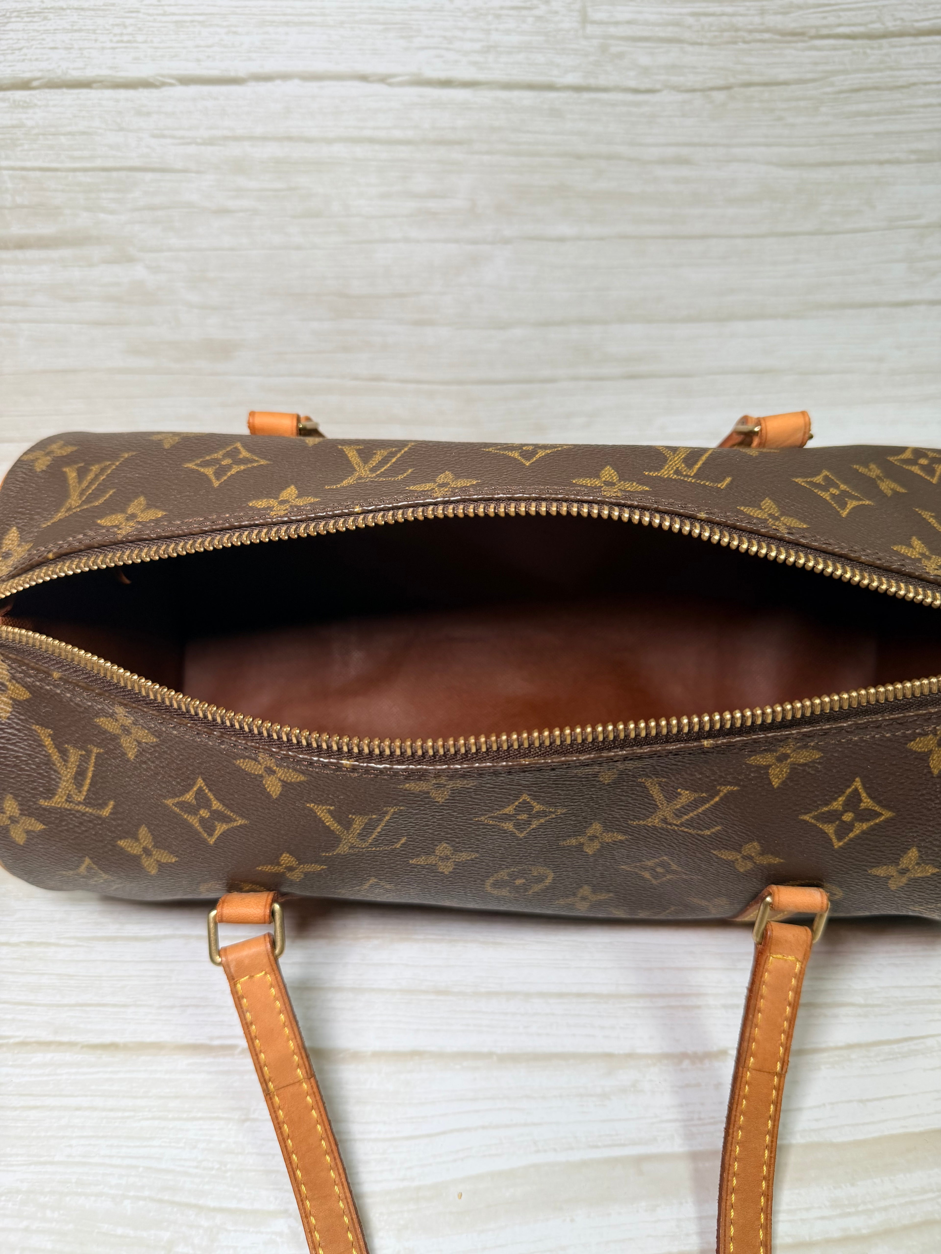 Louis Vuitton papillon 30 monogram w/pouch - 133