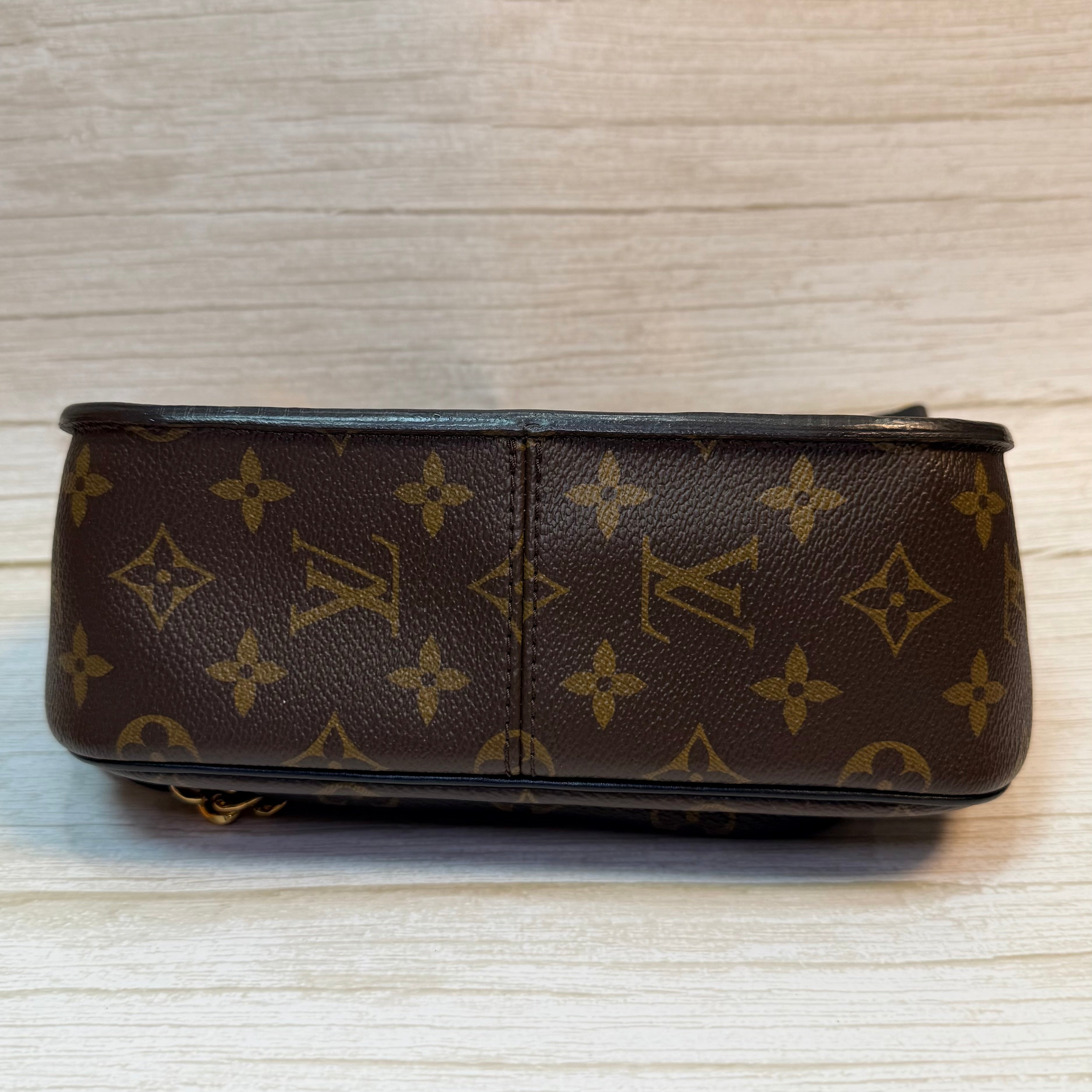 Louis Vuitton Passy -163