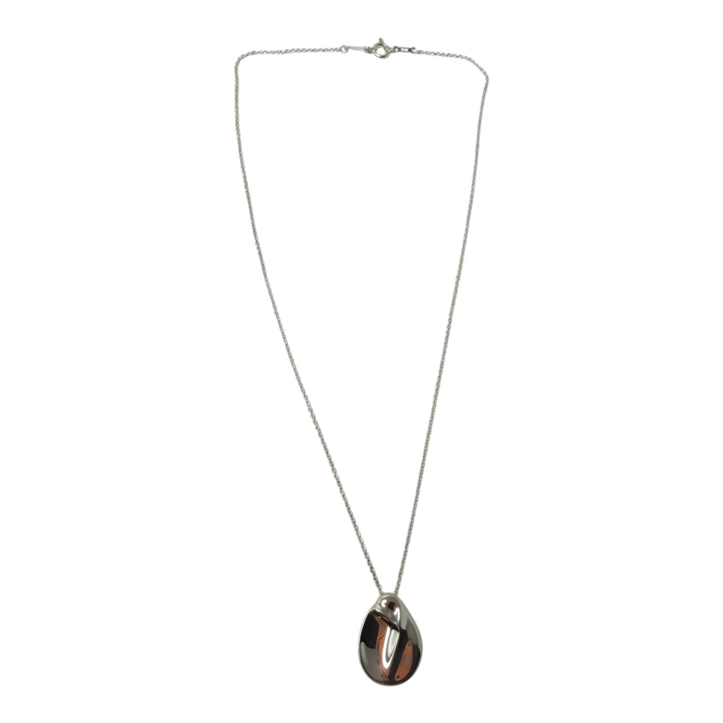 Tiffany & Co. Elsa peretti® Madonna Pendant