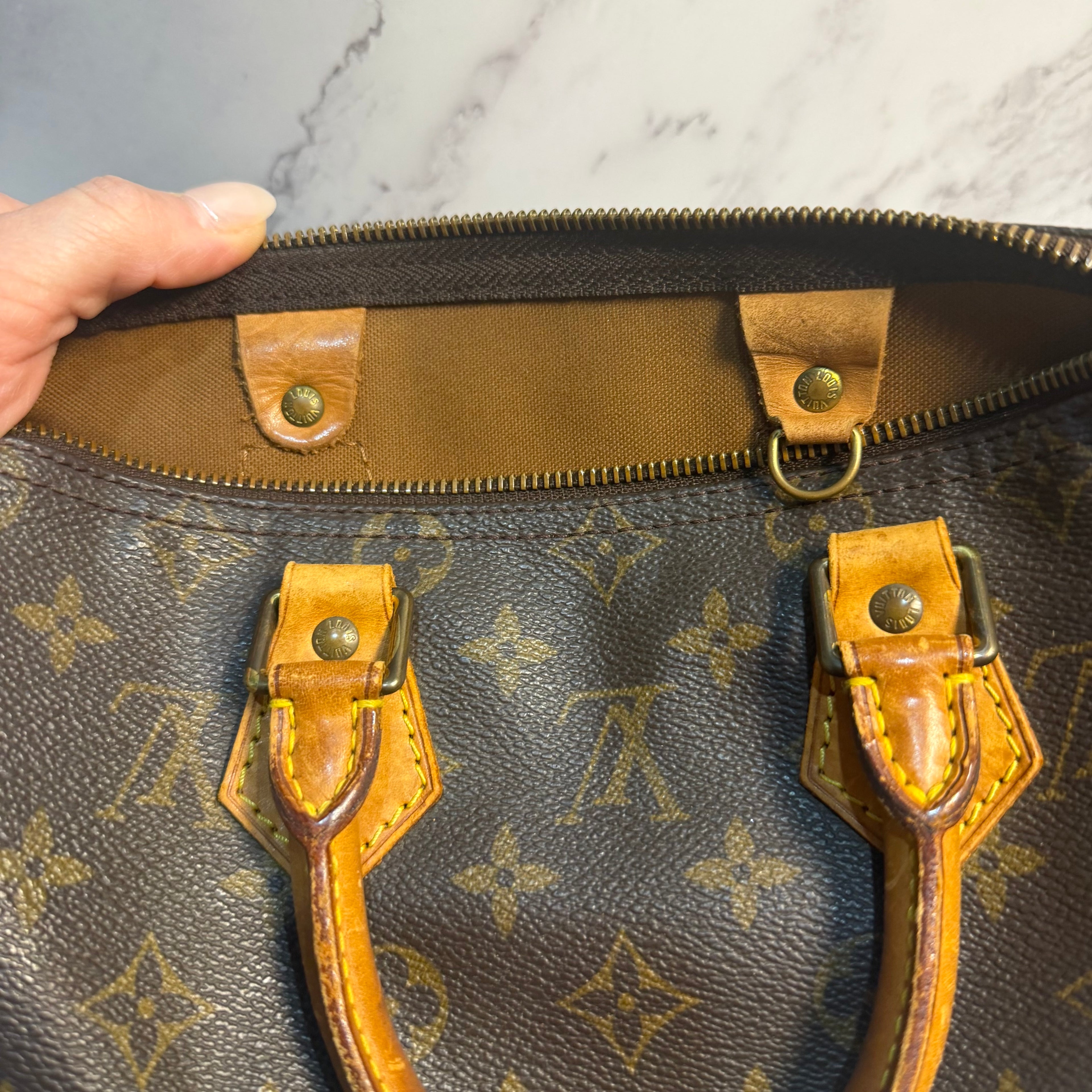 Louis Vuitton Speedy 25
