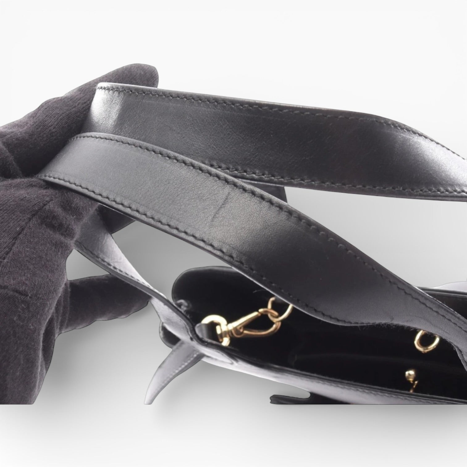 Salvatore Ferragamo Crossbody Tote -212