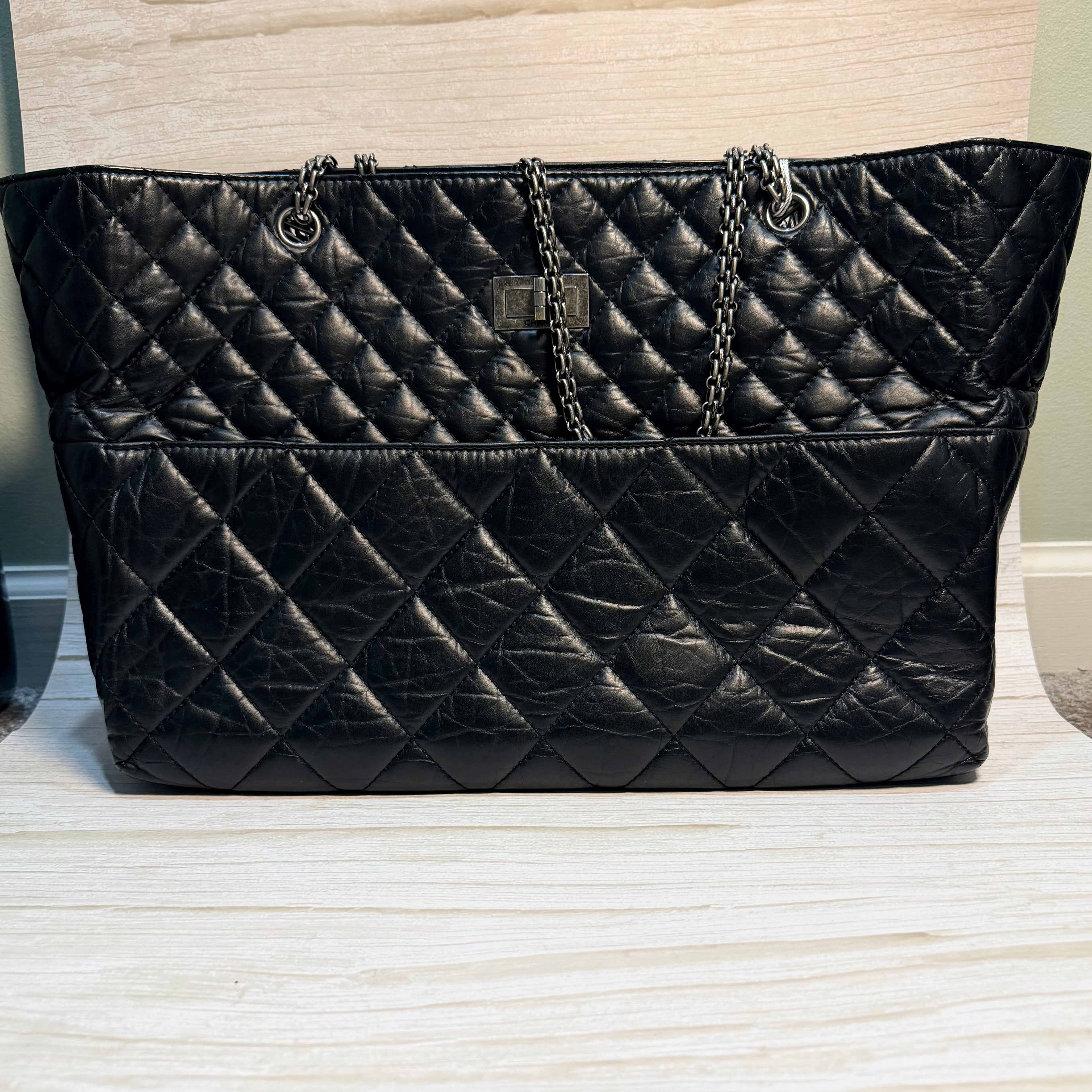 Chanel Reissue 2.55 Tote
