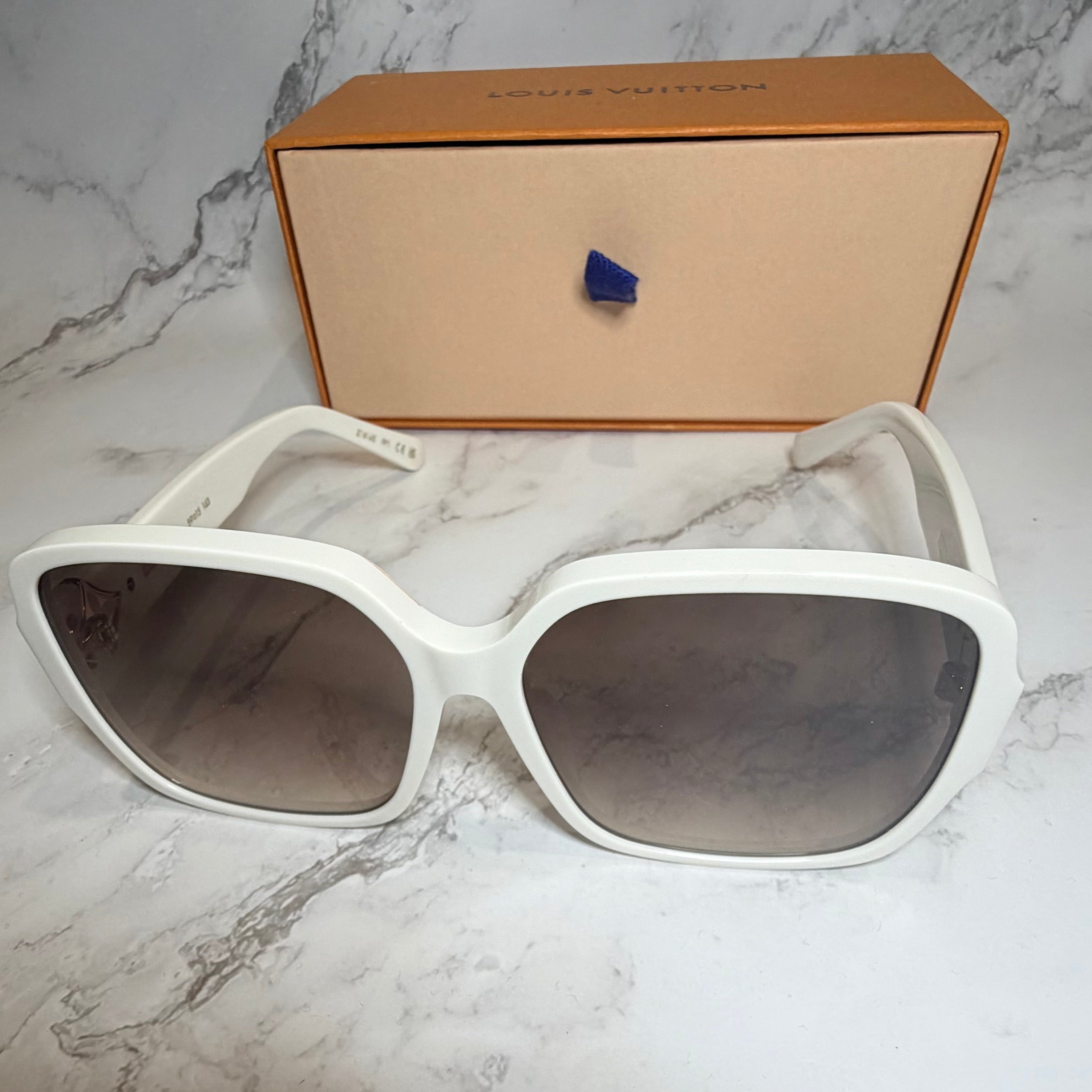 Louis Vuitton Flore Carre sunglasses -235