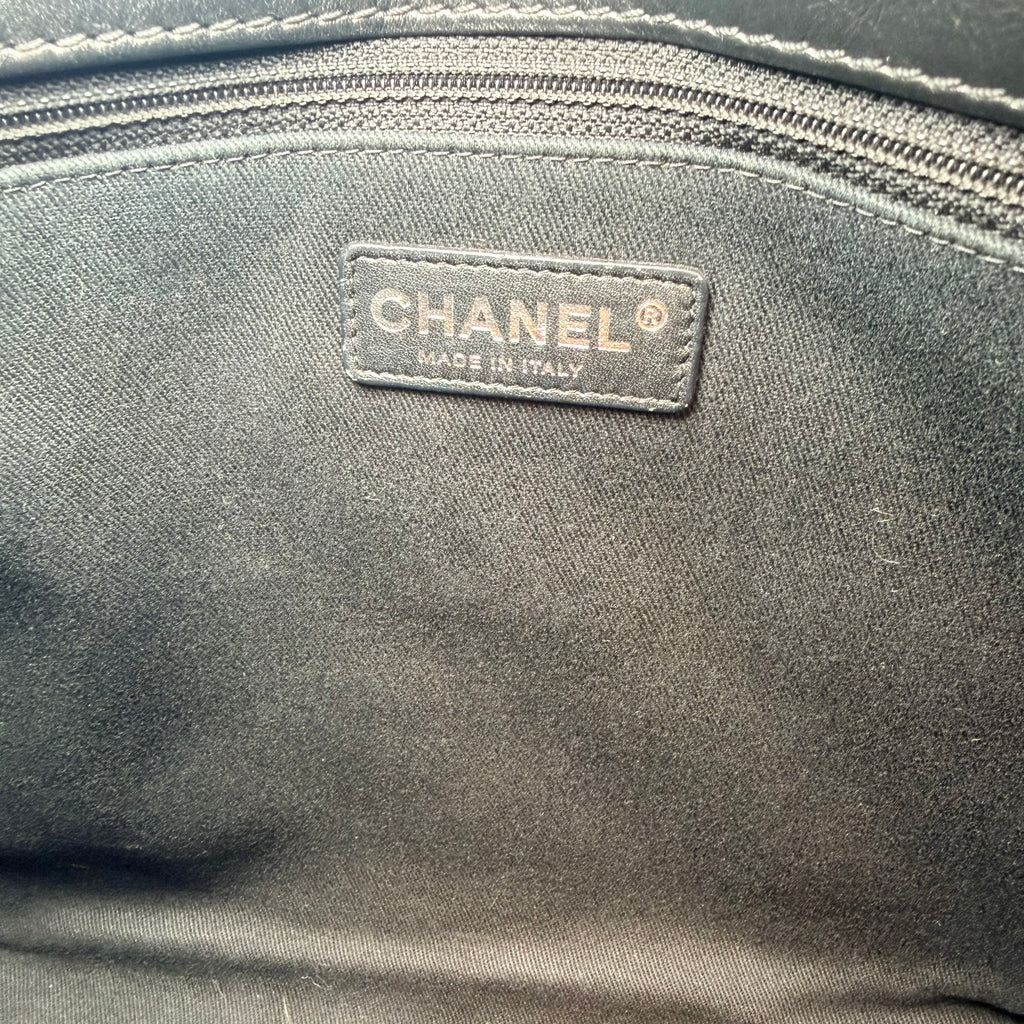 Chanel Reissue 2.55 Tote