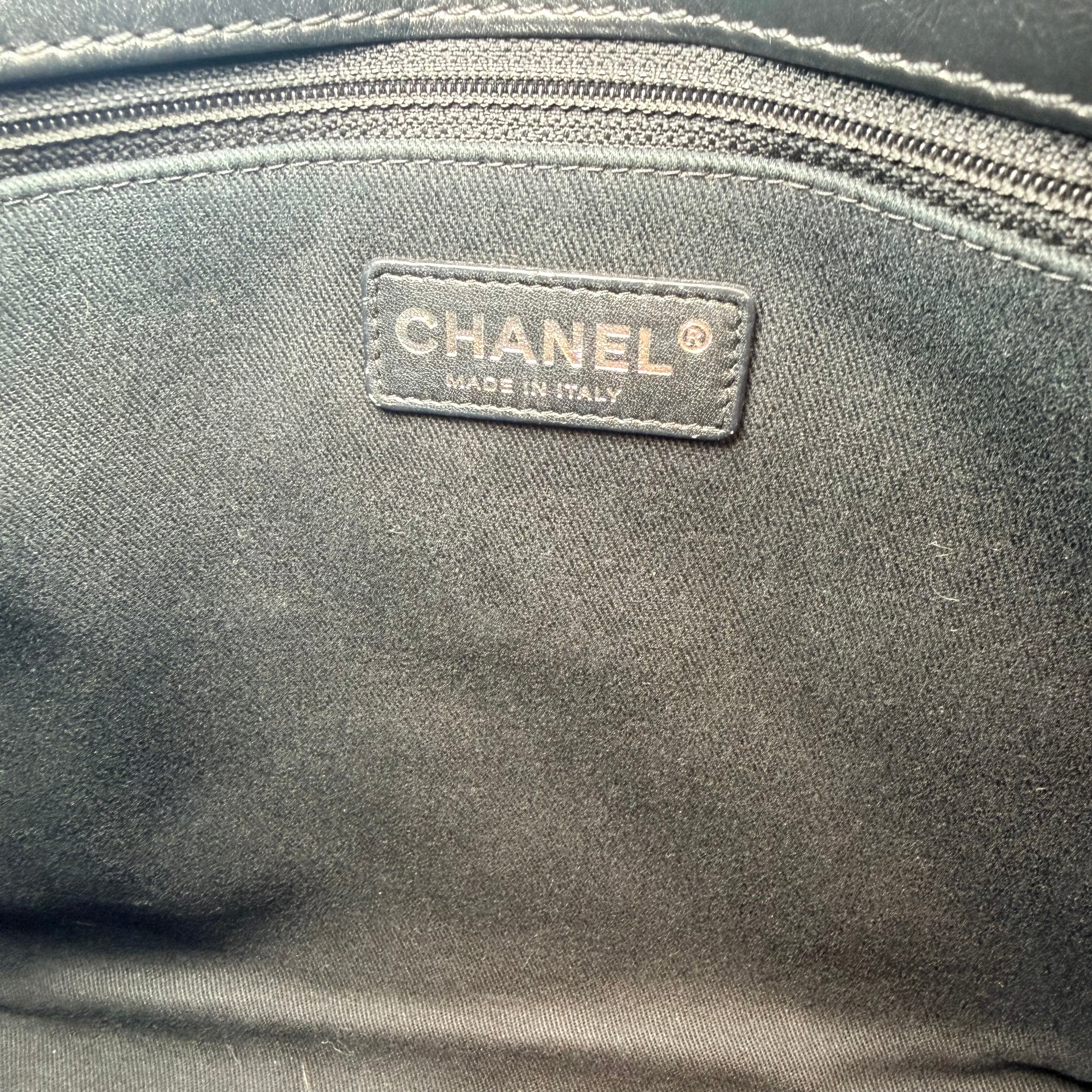 Chanel Reissue 2.55 Tote