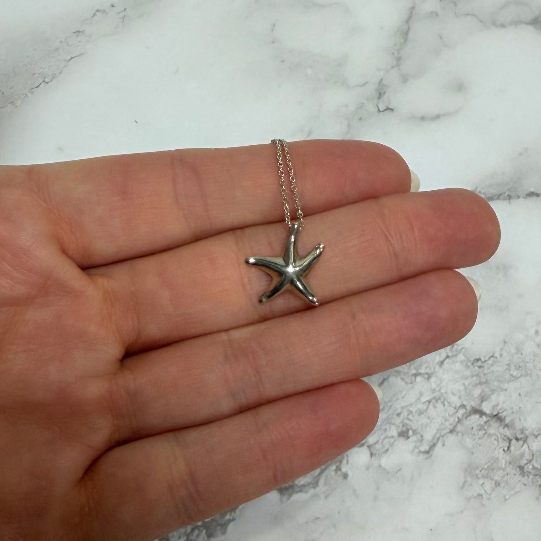 Tiffany &Co starfish necklace - 220.2