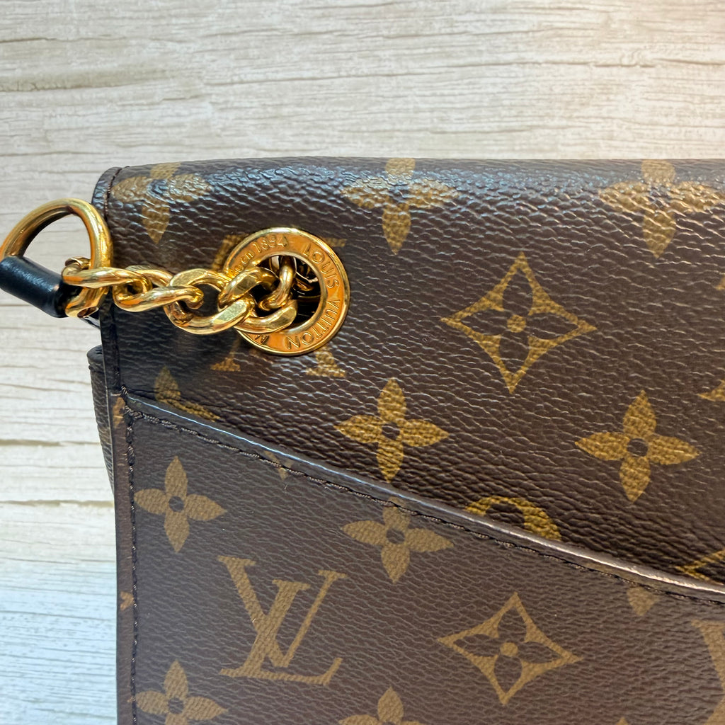 Louis Vuitton Passy -163