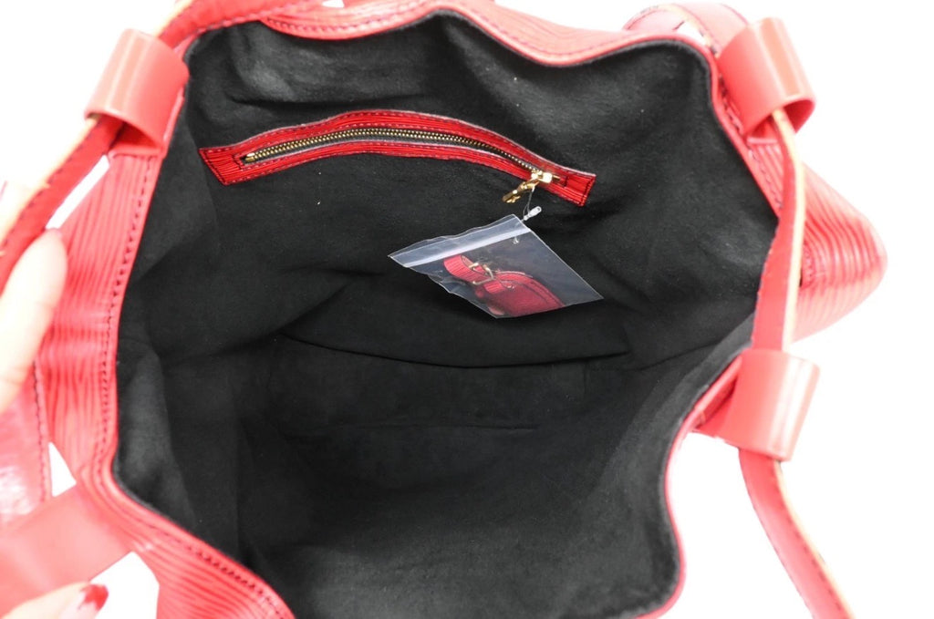 Louis Vuitton Randonnee GM Epi - 045