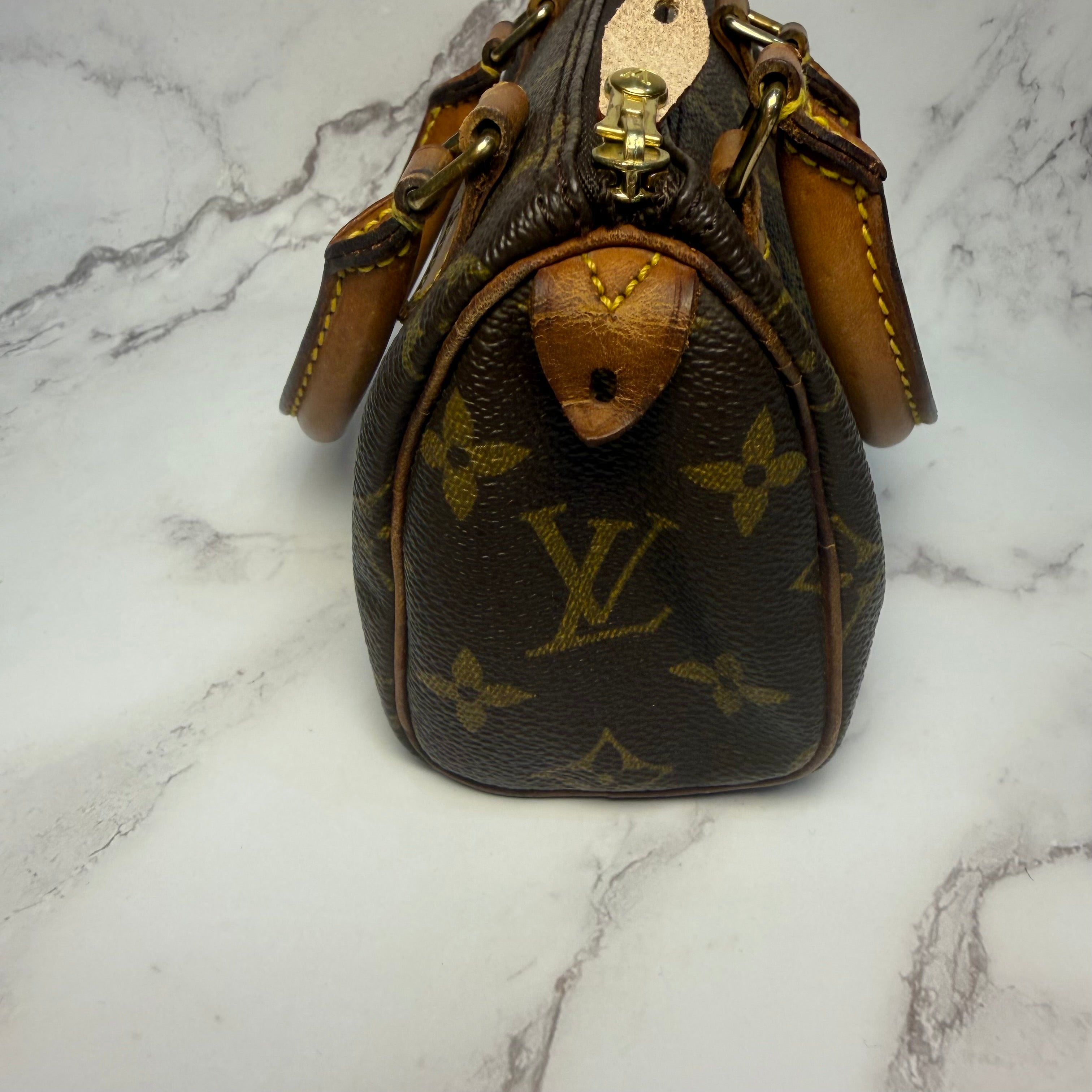 Louis Vuitton mini speedy -254