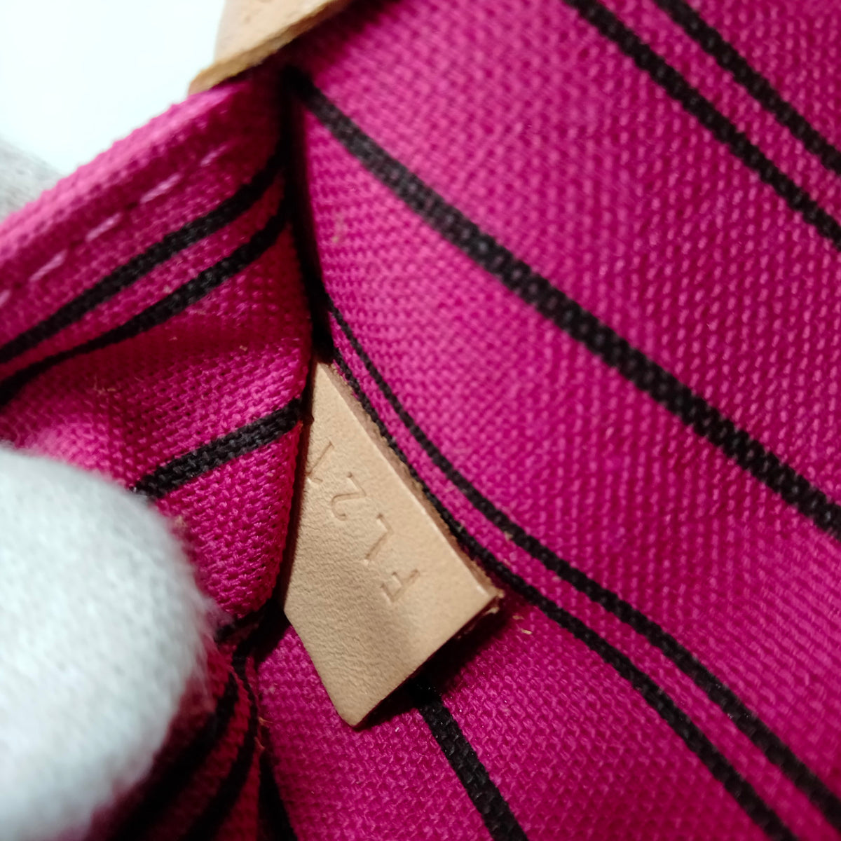 Lv neverfull gm monogram and pink 266