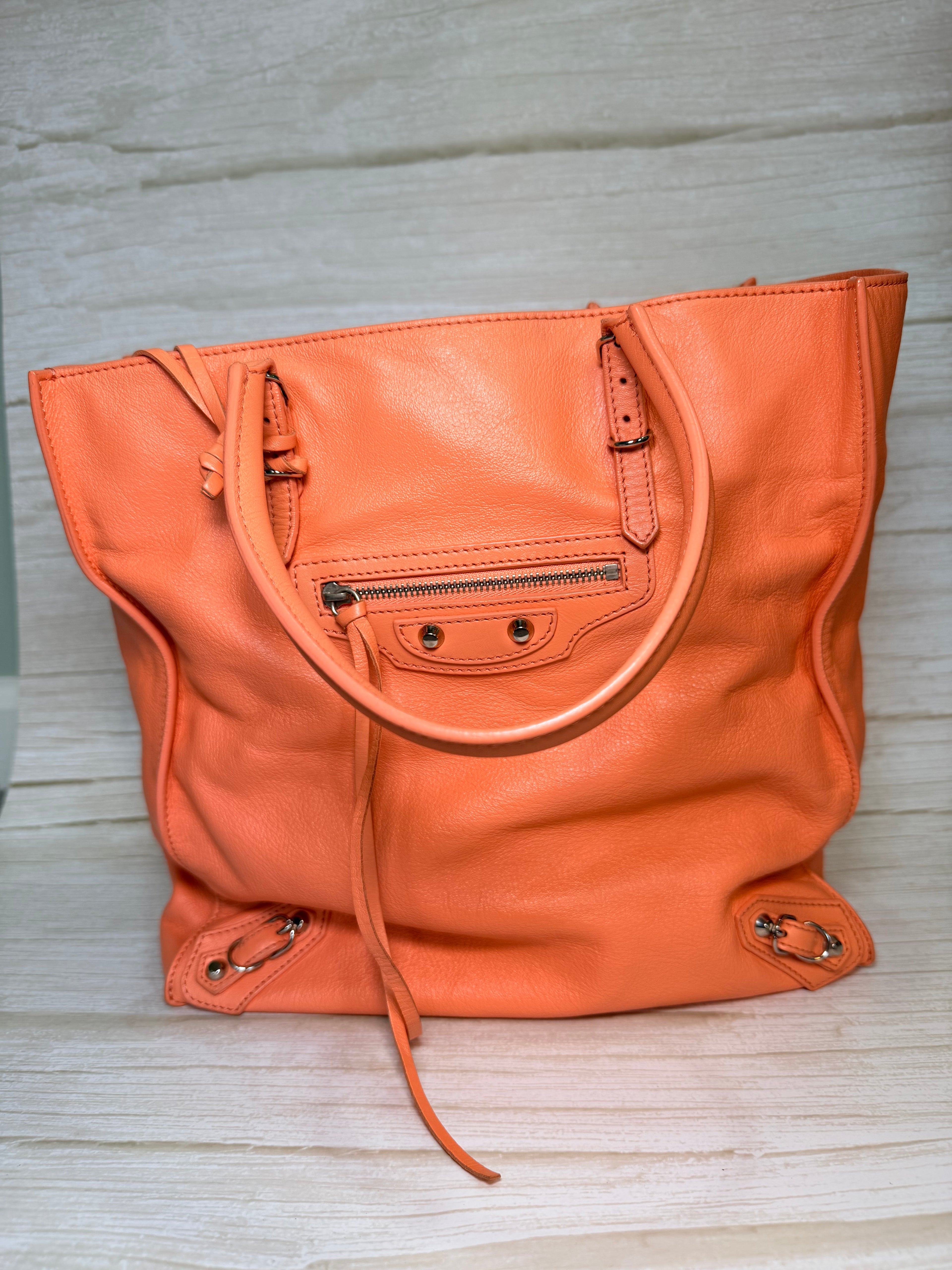 Balenciaga pink papier