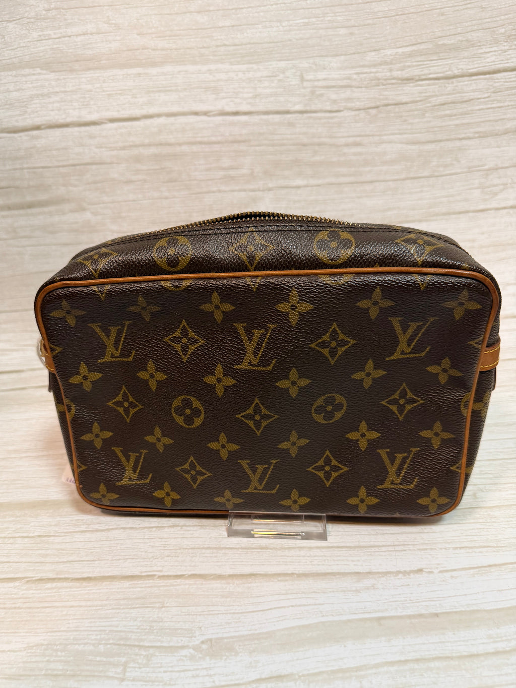 Louis Vuitton Compiegne 23 Business Clutch Bag -088