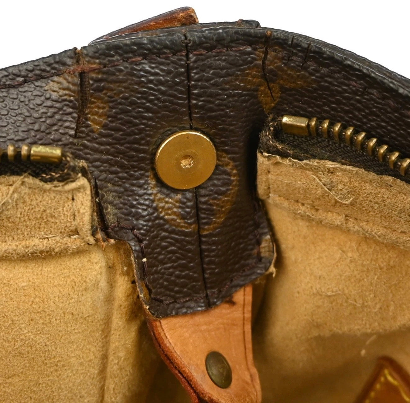 Louis Vuitton Looping GM - 043