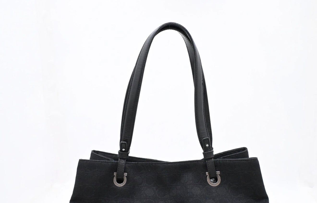 Salvatore Ferragamo Gancini