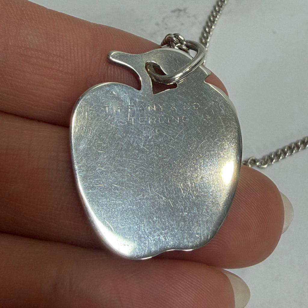 Tiffany & Co apple motif  necklace - 229