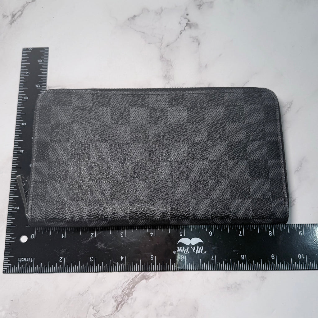 Louis Vuitton wallet large zippy -236