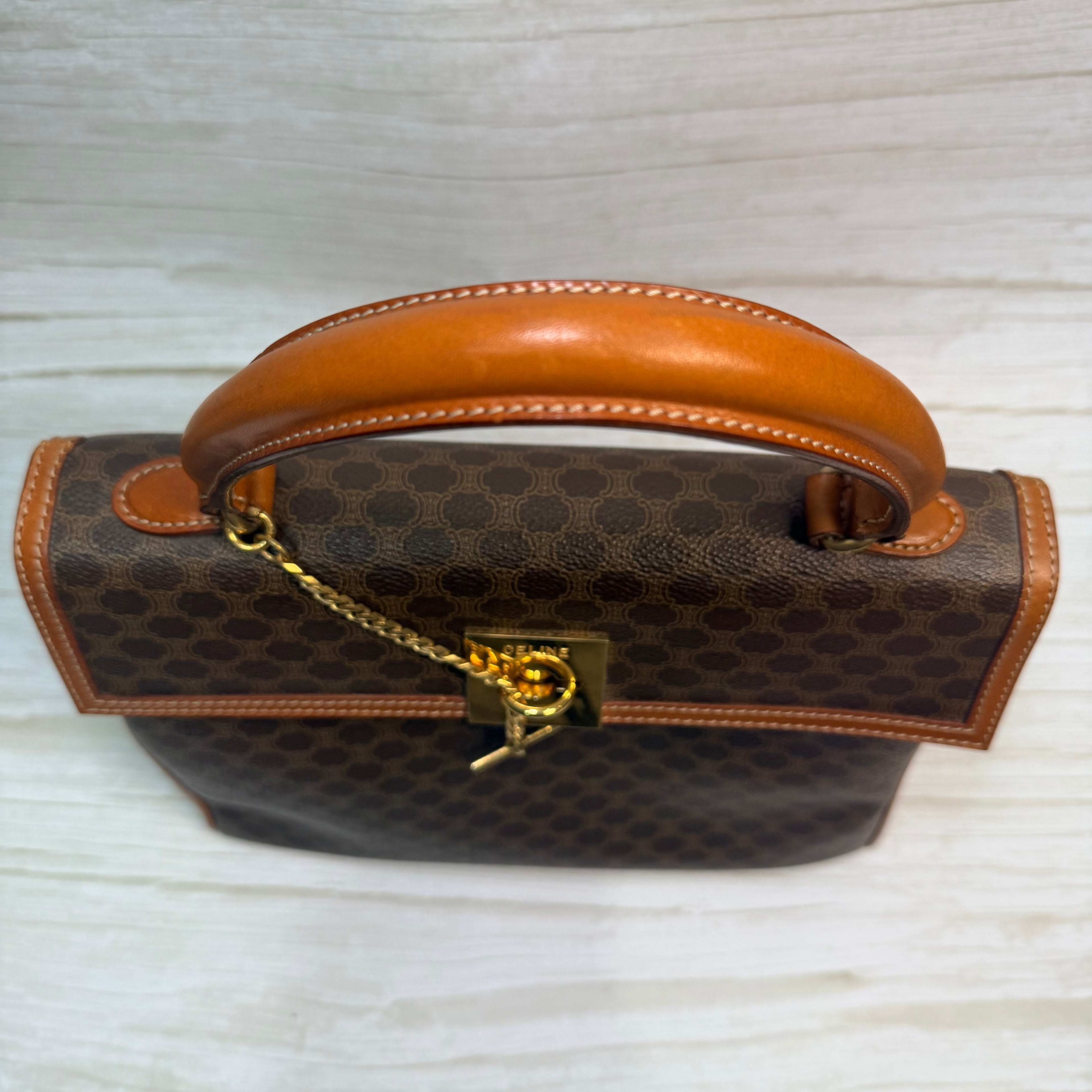 CELINE Macadam Blason Triomphe Logo Ring Metal Handbag leather PVC Brown - 176