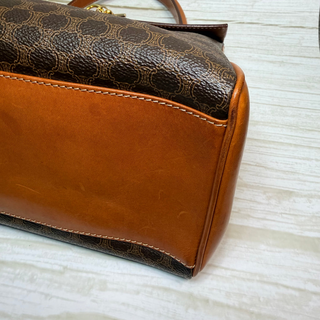 CELINE Macadam Blason Triomphe Logo Ring Metal Handbag leather PVC Brown - 176