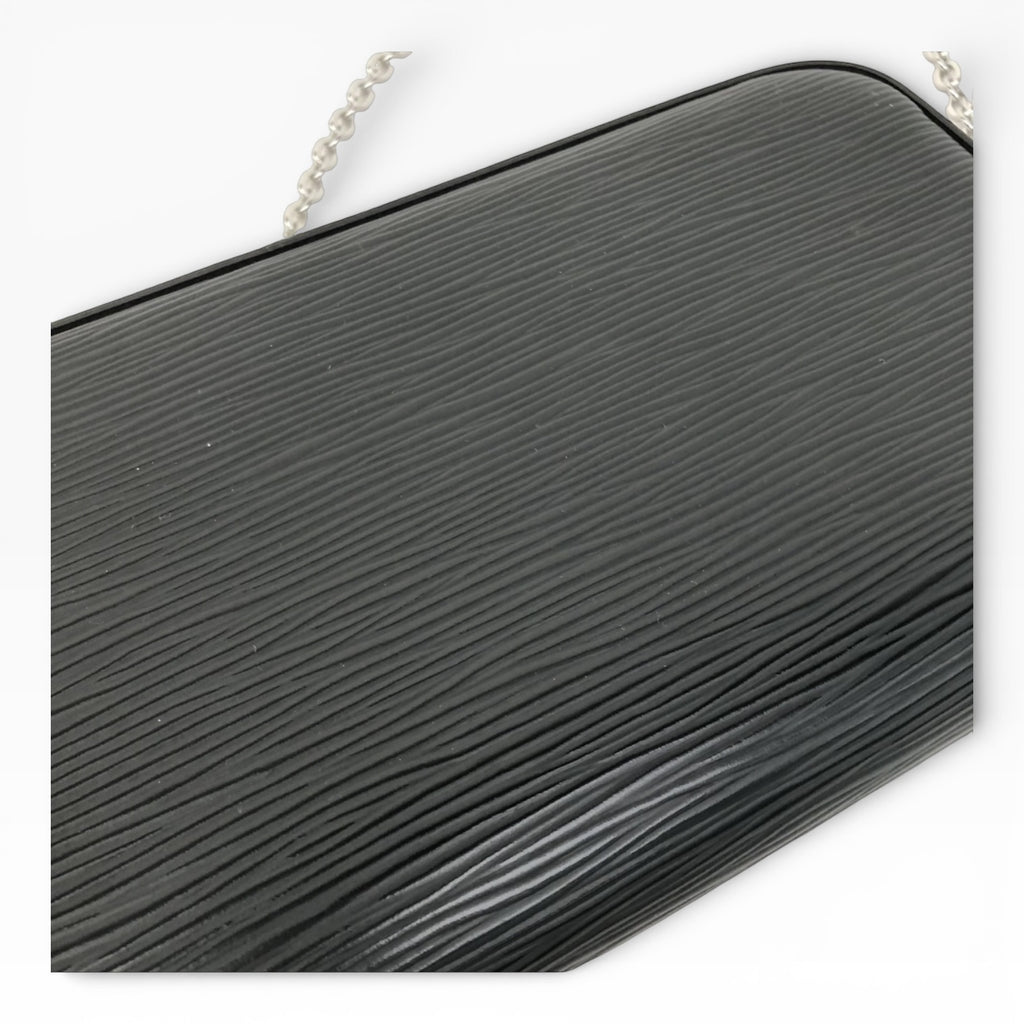 Louis Vuitton Pochette Félicie black Epi leather