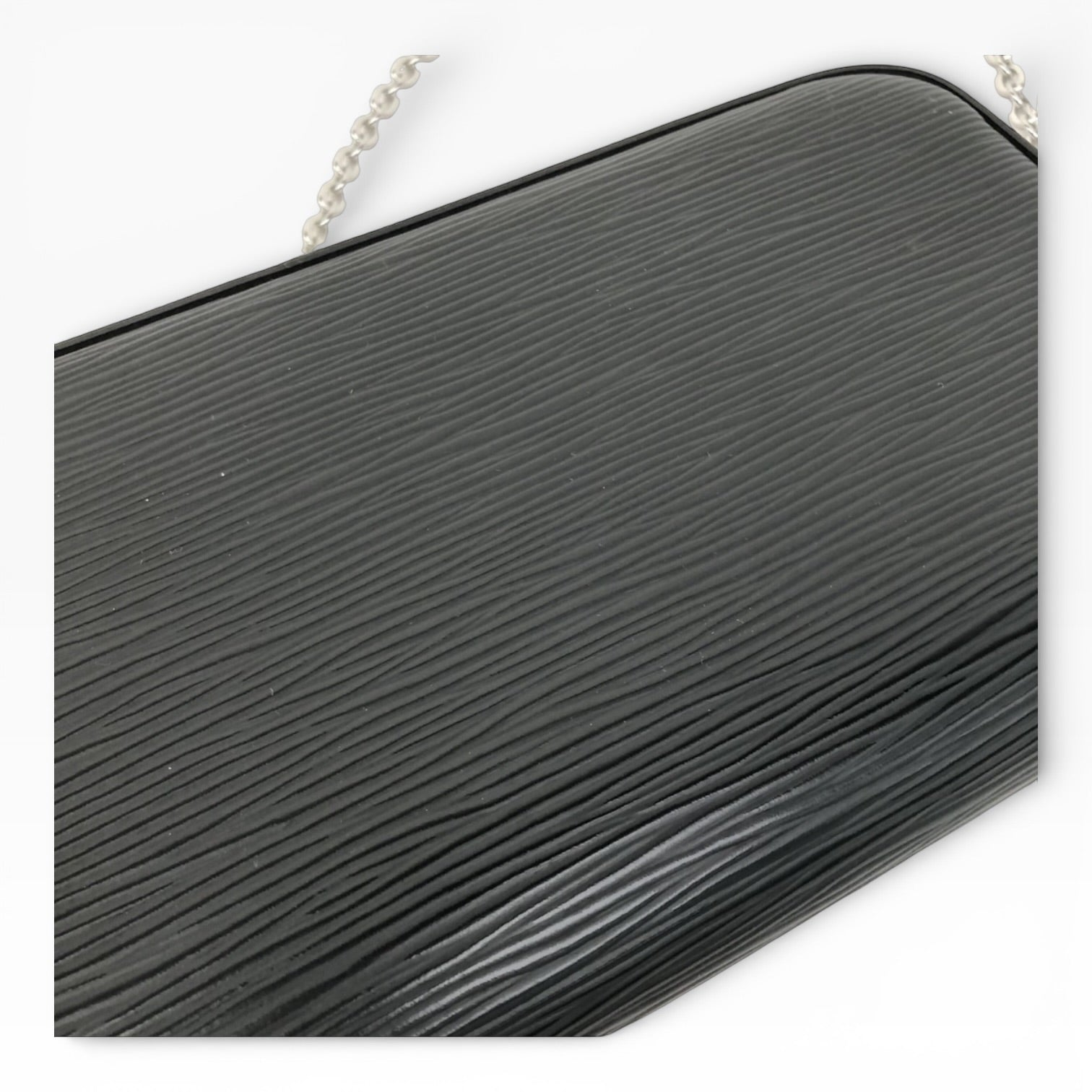 Louis Vuitton Pochette Félicie black Epi leather