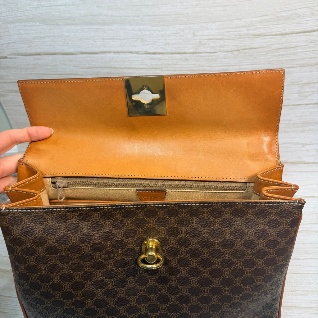 CELINE Macadam Blason Triomphe Logo Ring Metal Handbag leather PVC Brown - 176
