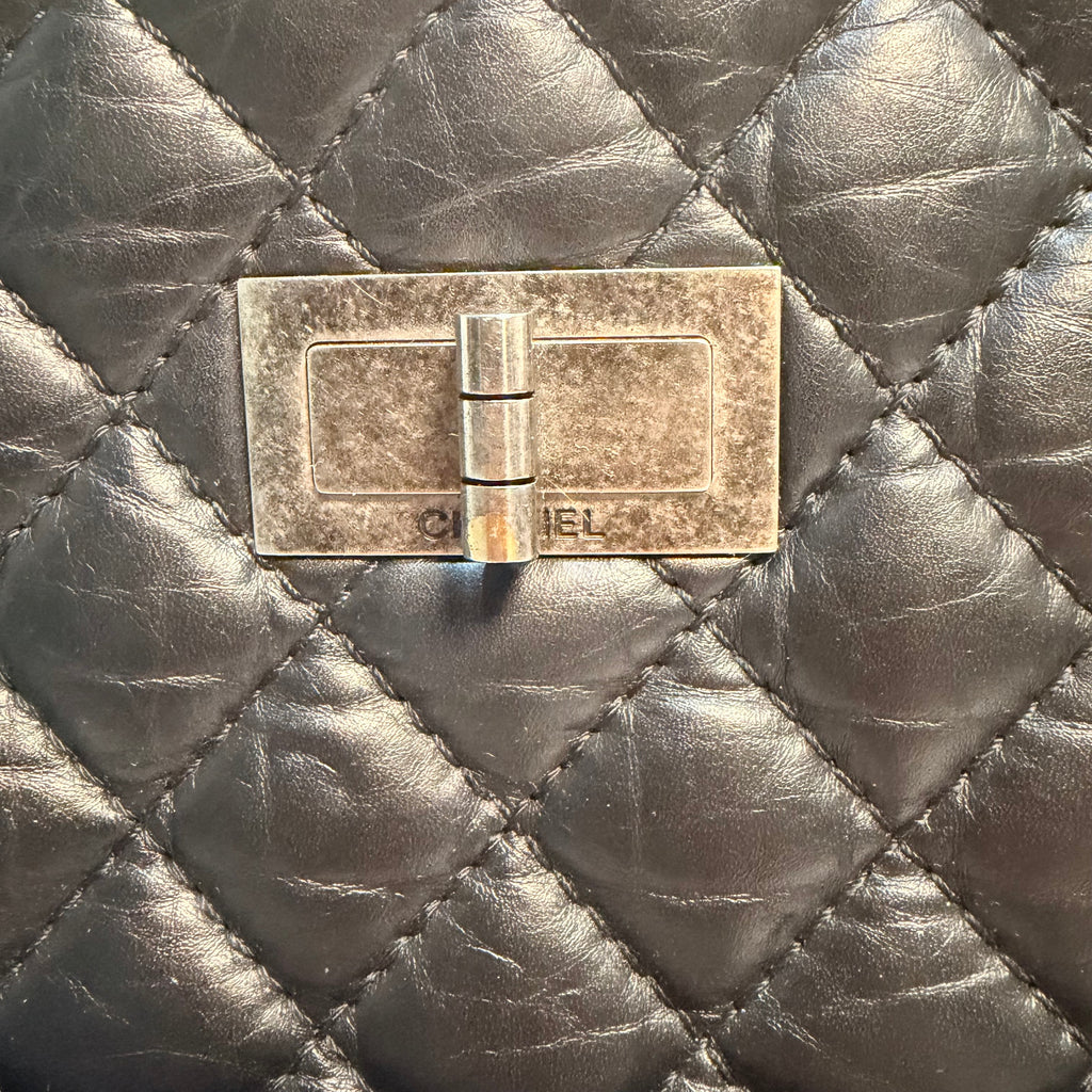 Chanel Reissue 2.55 Tote