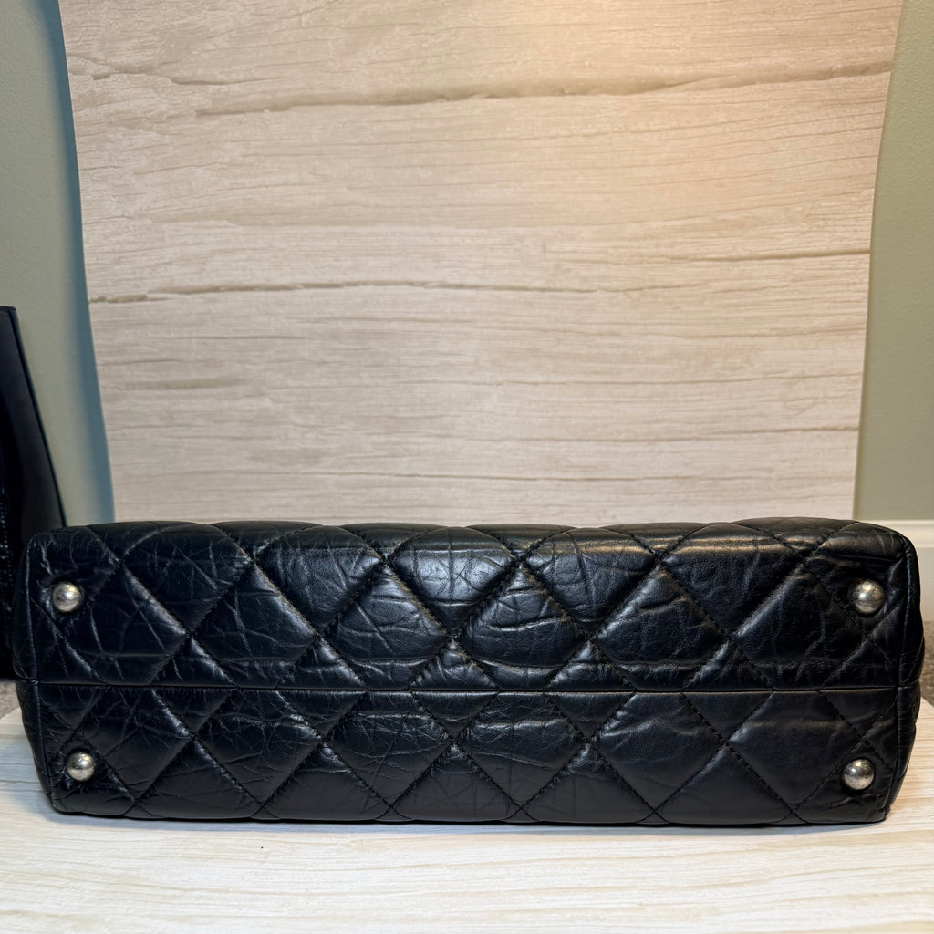 Chanel Reissue 2.55 Tote