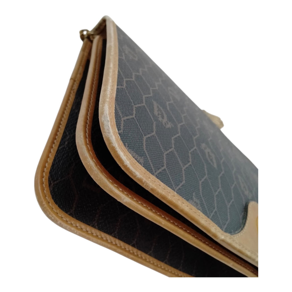 Christian Dior shoulder bag with chain