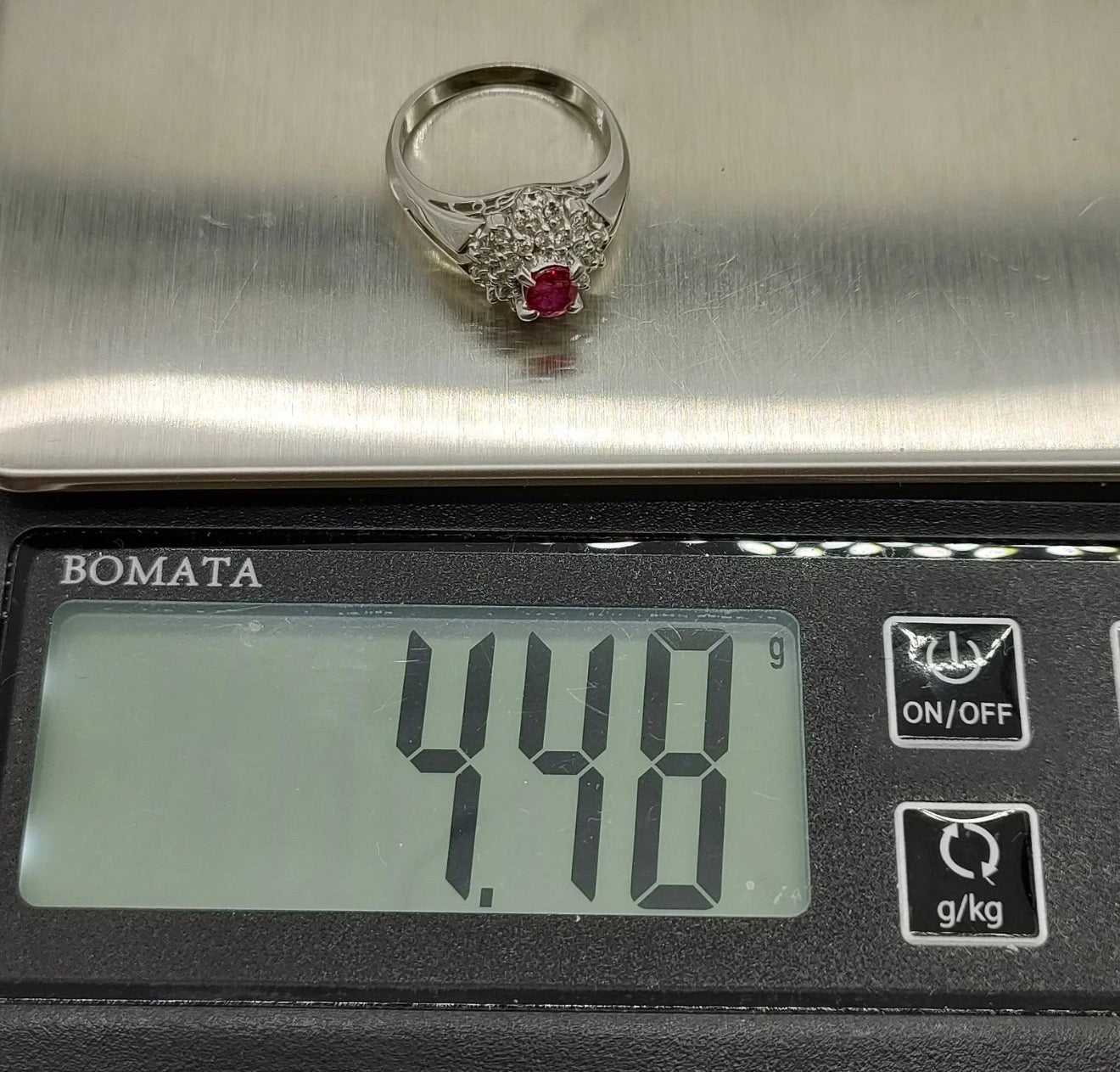 Platinum ruby and natural diamond ring - 131