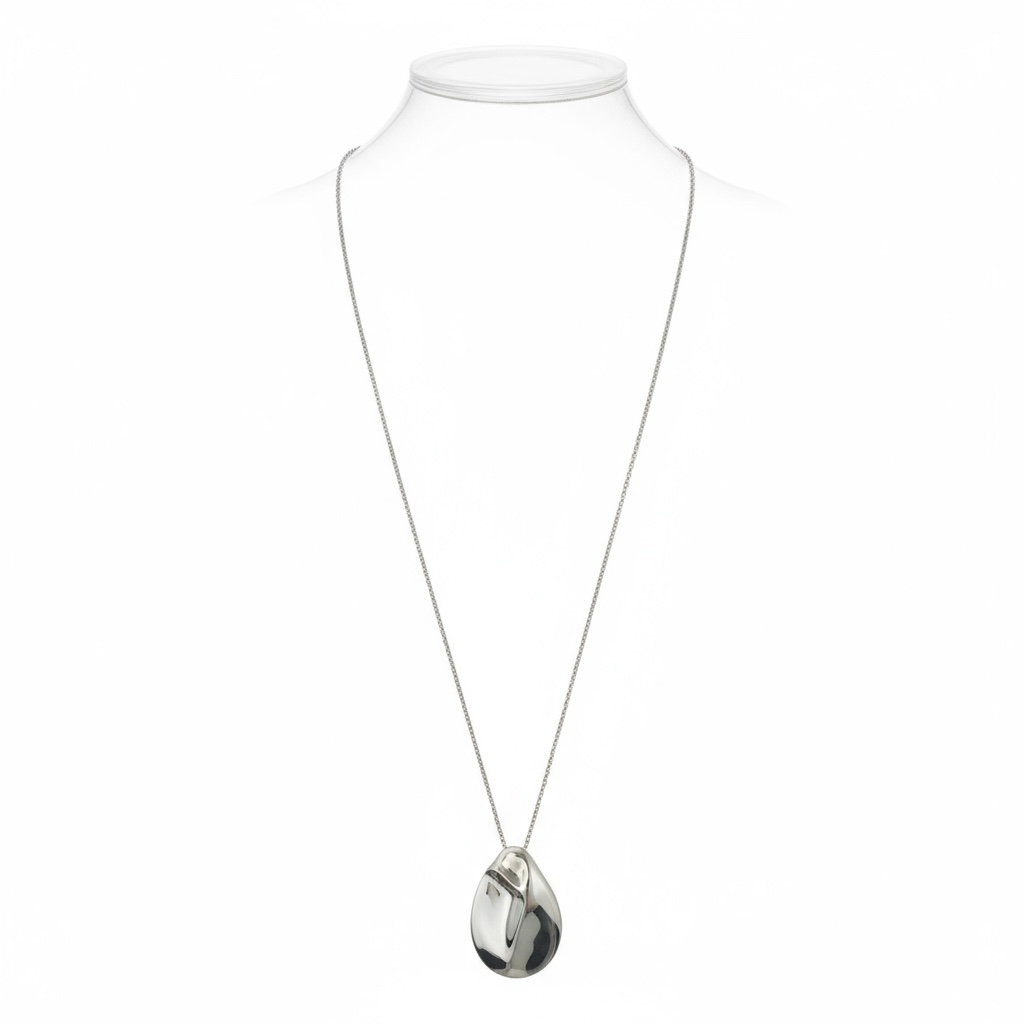 Tiffany & Co. Elsa peretti® Madonna Pendant