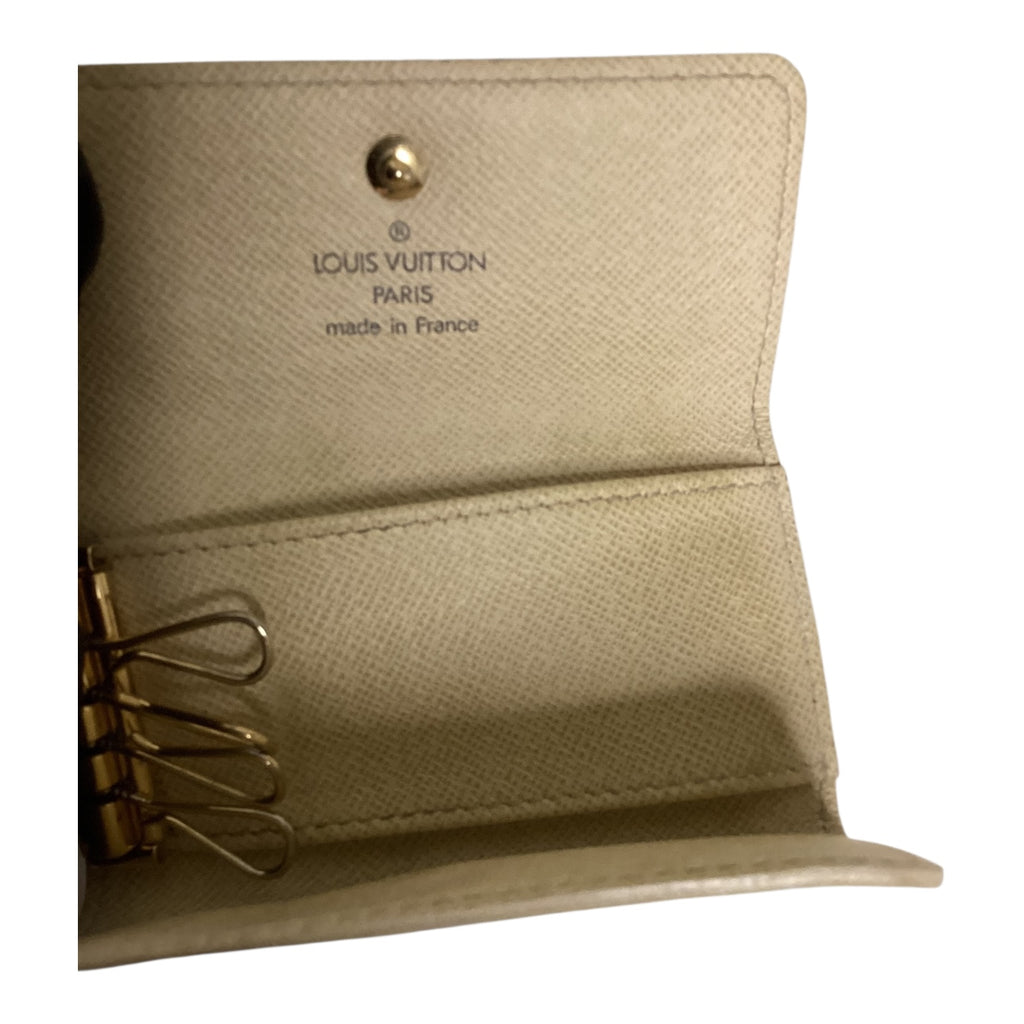 Louis Vuitton keyholder Damier Azur -006